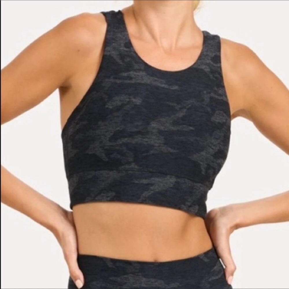 Vuori Elevation Sports Bra Athletic Black Camo Athleisure Workout Large